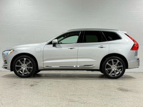 Used 2018 Volvo XC60 T8 Inscription w/ Luxury Seat Package image 9