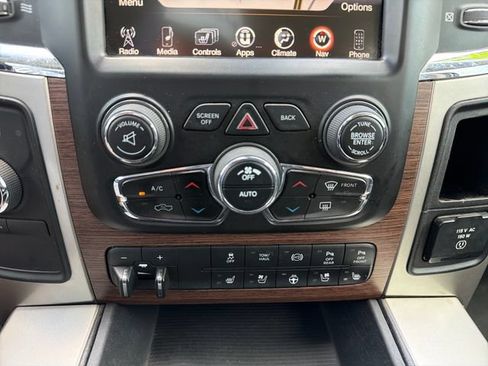 Used 2016 RAM 2500 Laramie w/ Convenience Group AWD/4WD image 15