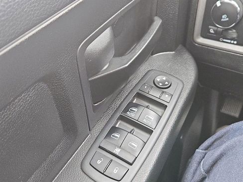 Used 2018 RAM 1500 Express w/ Express Value Package image 21