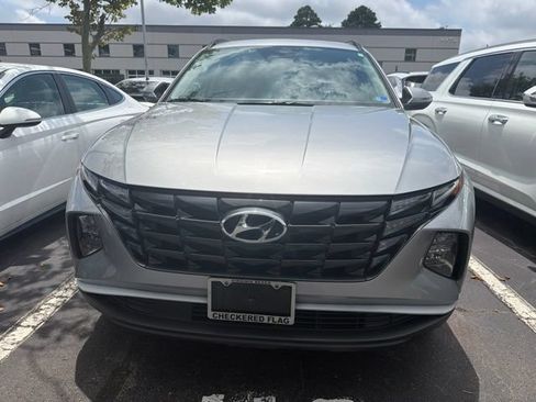 Used 2023 Hyundai Tucson SEL w/ Convenience Package AWD/4WD image 3