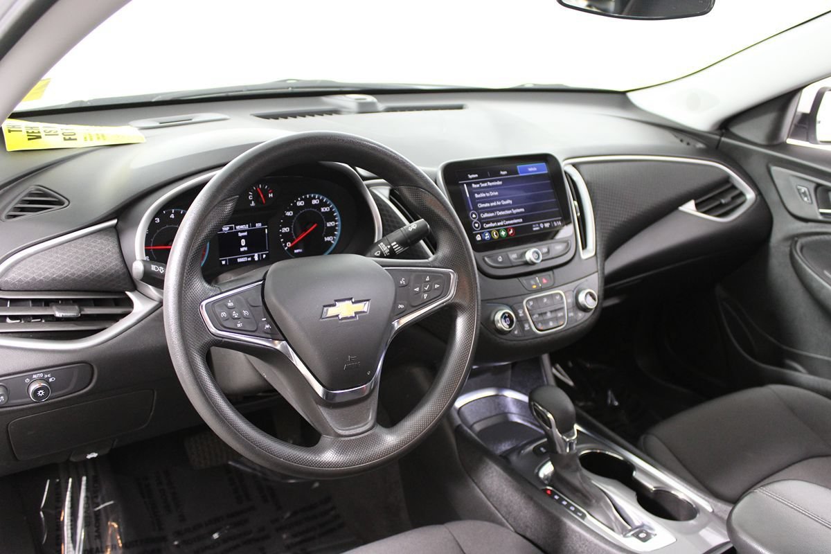 Used 2024 Chevrolet Malibu LT FWD image 10