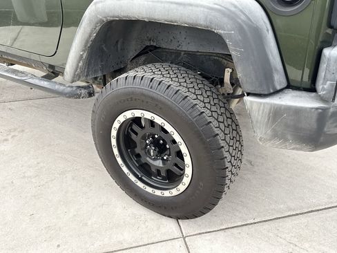 Used 2007 Jeep Wrangler X image 8