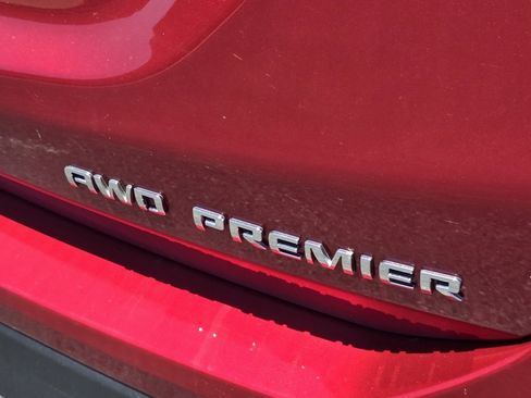 Used 2024 Chevrolet Equinox Premier AWD/4WD image 18