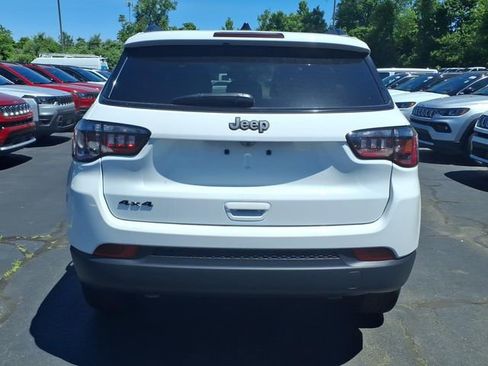 New 2026 Jeep Compass Latitude AWD/4WD image 5