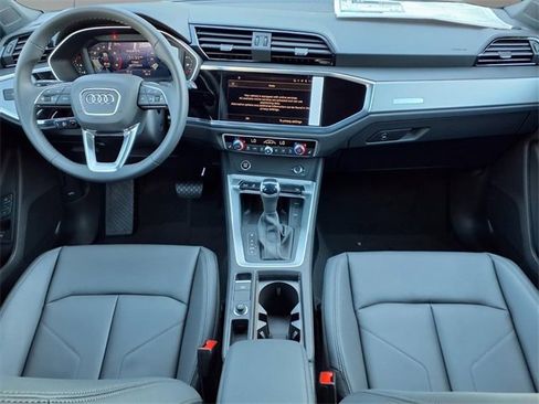 New 2025 Audi Q3 2.0T Premium image 7
