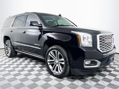 Used 2019 GMC Yukon Denali AWD/4WD image 30