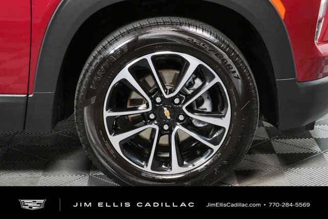 Used 2025 Chevrolet TrailBlazer LT AWD/4WD image 35