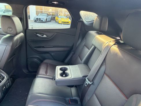 Used 2022 Chevrolet Blazer RS w/ Enhanced Convenience Package FWD image 9