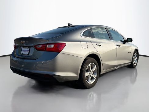 Used 2024 Chevrolet Malibu LS w/ Driver Confidence Package FWD image 2