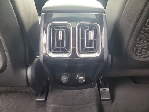 Used 2023 Kia Sorento SX FWD image 18