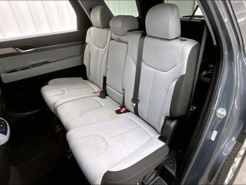 Used 2021 Hyundai Palisade SE AWD/4WD image 19