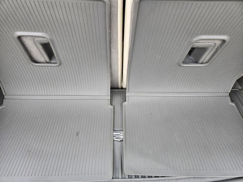 Used 2021 Cadillac XT6 Premium Luxury image 36