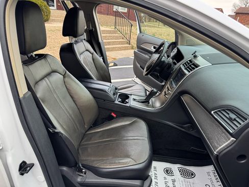 Used 2011 Lincoln MKX AWD w/ 102A Rapid Spec Order Code image 27