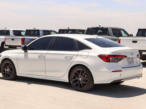 Used 2025 Honda Civic Sport image 6