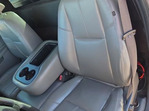 Used 2011 Chevrolet Silverado 1500 W/T image 23