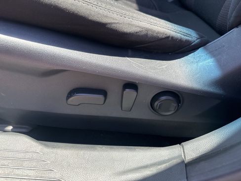 Used 2020 Subaru Outback Premium image 17