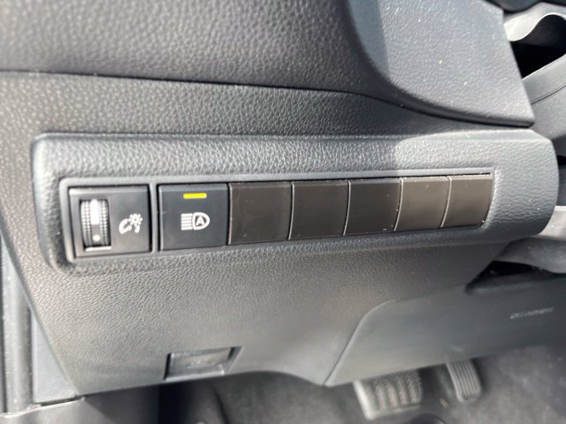 Used 2024 Toyota Corolla LE FWD image 30