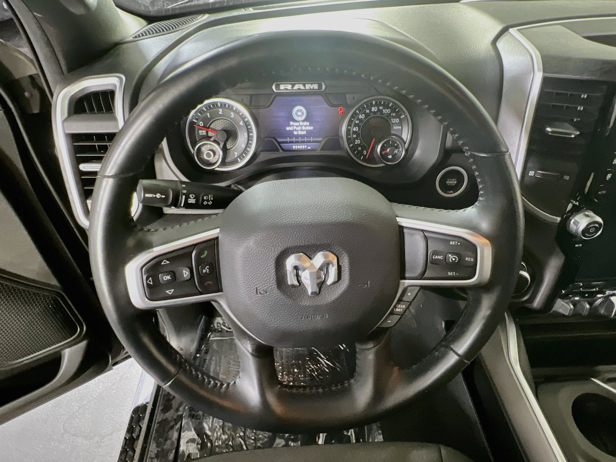 Used 2023 RAM 1500 Big Horn AWD/4WD image 11