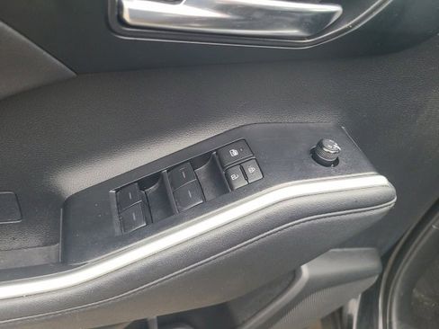 Used 2024 Toyota Highlander XLE image 19