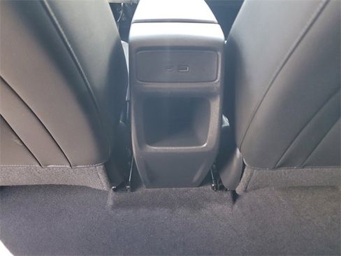 Used 2024 Chevrolet Trax LT image 17