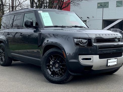 Used 2025 Land Rover Defender 110 S image 2