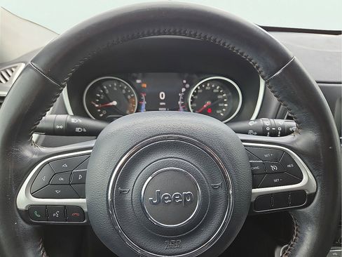 Used 2018 Jeep Compass Latitude w/ Popular Equipment Group AWD/4WD image 24