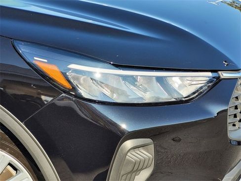 New 2025 Ford Escape Active image 9