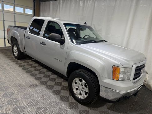 Used 2011 GMC Sierra 1500 SLE w/ Power Tech Package image 9