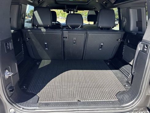 Used 2025 Land Rover Defender 110 S AWD/4WD image 7