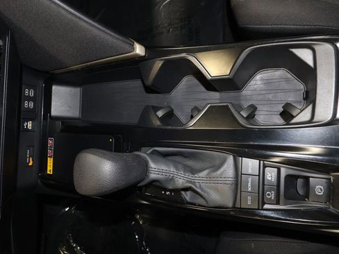 Used 2025 Toyota Camry LE image 14