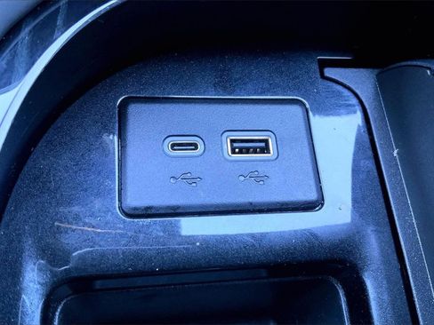 Certified 2024 Cadillac Escalade ESV V w/ LPO, ONYX Package image 34