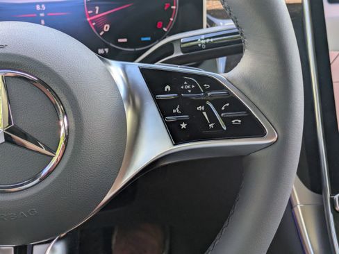 New 2026 Mercedes-Benz GLC 300 4MATIC image 18