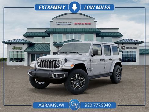 Used 2025 Jeep Wrangler Unlimited Sahara AWD/4WD image 1