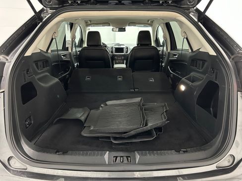 Used 2020 Ford Edge SEL w/ Cold Weather Package AWD/4WD image 32