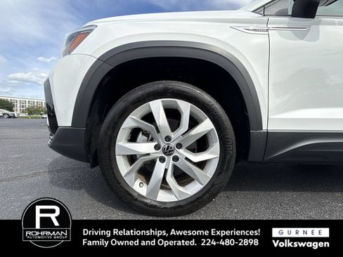 Used 2023 Volkswagen Taos S w/ Driver Assistance Package AWD/4WD image 12
