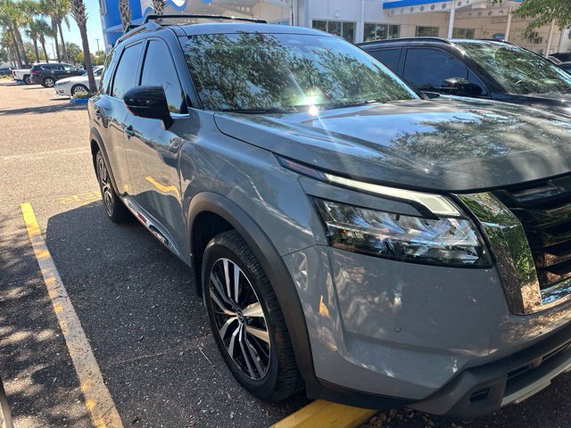 Used 2024 Nissan Pathfinder Platinum w/ Cargo Package FWD image 2