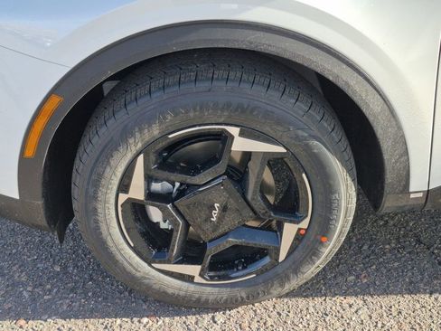 New 2026 Kia Sportage EX image 16