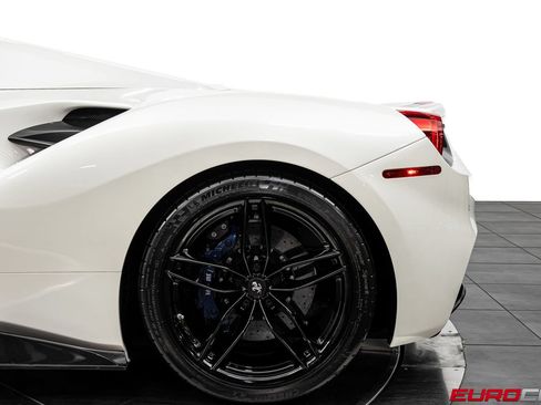 Used 2018 Ferrari 488 Spider RWD image 26