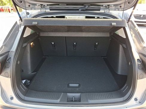 Certified 2024 Chevrolet Trax LT w/ LT Convenience Package image 28