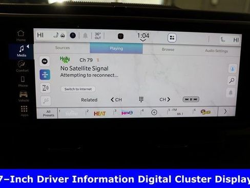 Used 2025 Jeep Wrangler Willys image 14