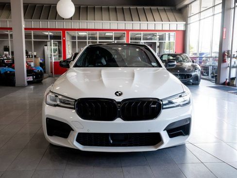 Used 2021 BMW M5 w/ Executive Package image 2