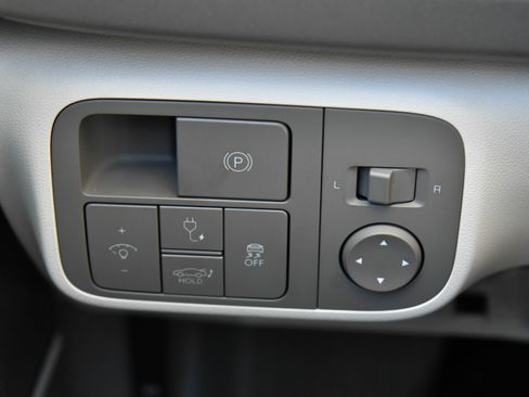 Used 2024 Hyundai Ioniq 6 SEL RWD image 33