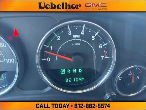Used 2017 Jeep Wrangler Unlimited Sahara AWD/4WD image 27