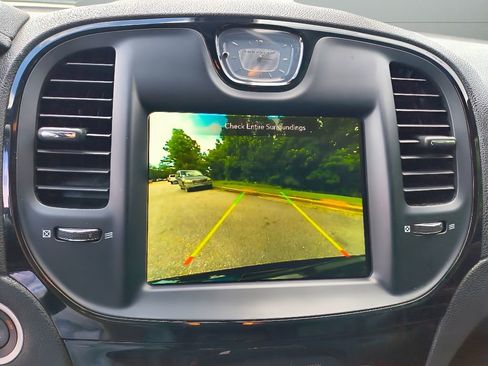 Used 2021 Chrysler 300 S RWD image 18