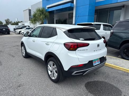 Used 2024 Buick Encore GX Preferred w/ Advanced Technology Package FWD image 7