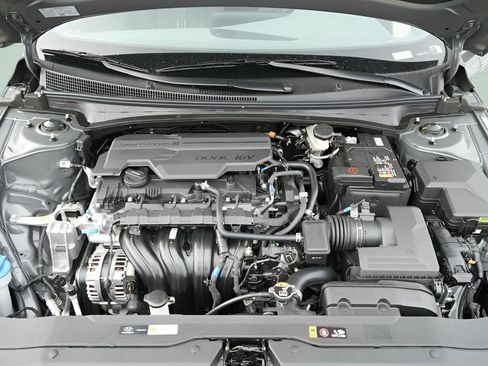 New 2026 Hyundai Elantra SEL Sport Premium FWD image 19