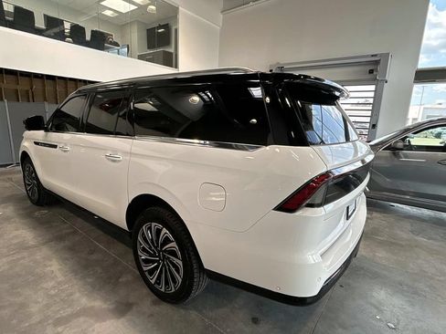 Used 2025 Lincoln Navigator L Black Label AWD/4WD image 5