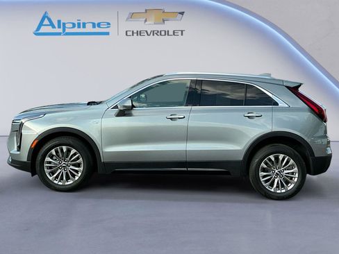 Used 2024 Cadillac XT4 Premium Luxury AWD/4WD image 2