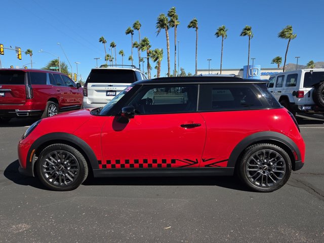 Used 2025 MINI Cooper S FWD image 9