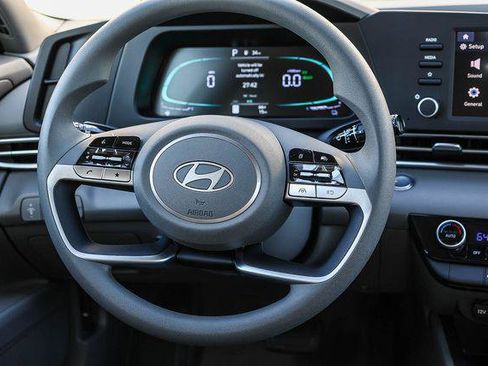 New 2026 Hyundai Elantra Hybrid FWD image 15